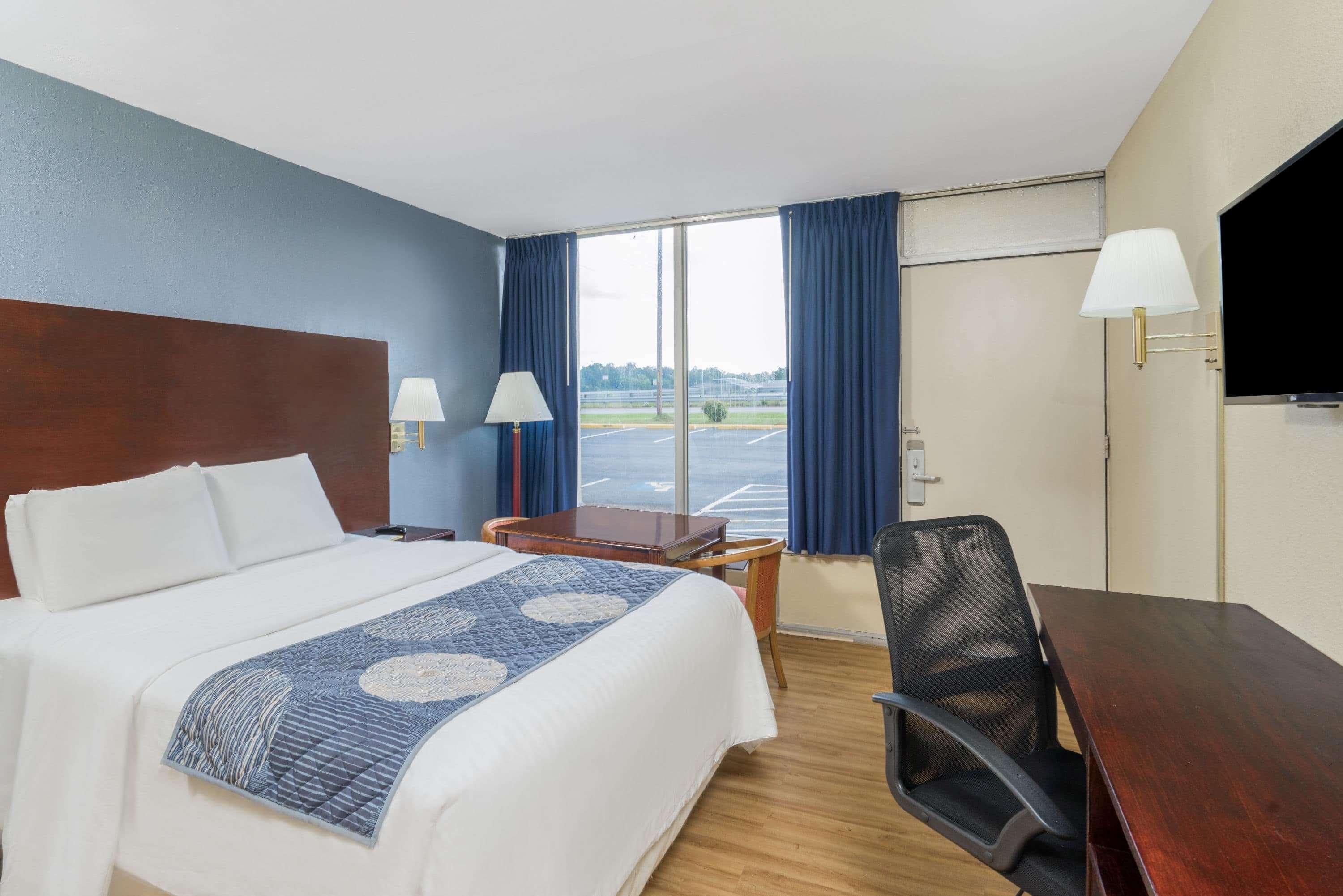 Days Inn By Wyndham Statesville Exterior photo